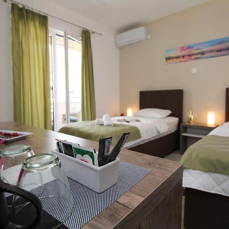 Le Marc Guest House بودفا المظهر الخارجي الصورة