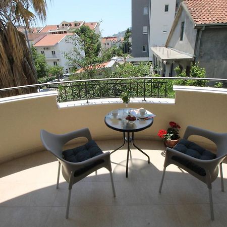 Le Marc Guest House بودفا المظهر الخارجي الصورة