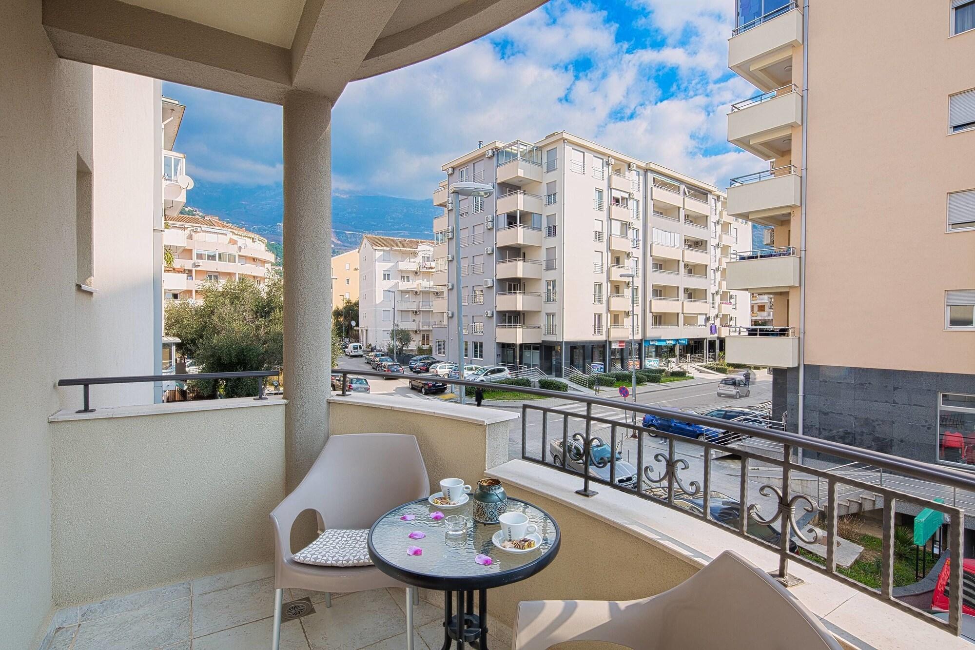 Le Marc Guest House بودفا المظهر الخارجي الصورة