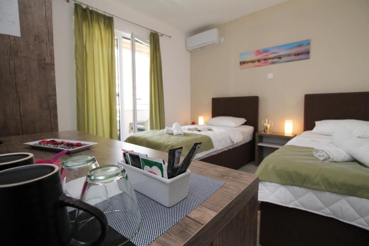 Le Marc Guest House بودفا المظهر الخارجي الصورة