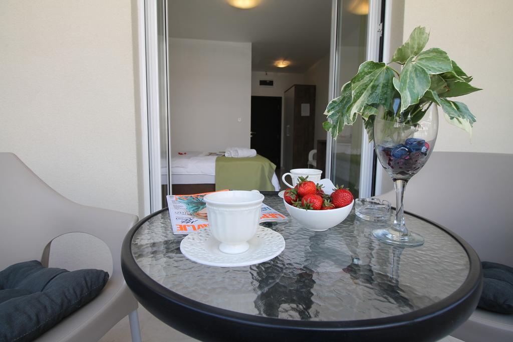 Le Marc Guest House بودفا المظهر الخارجي الصورة