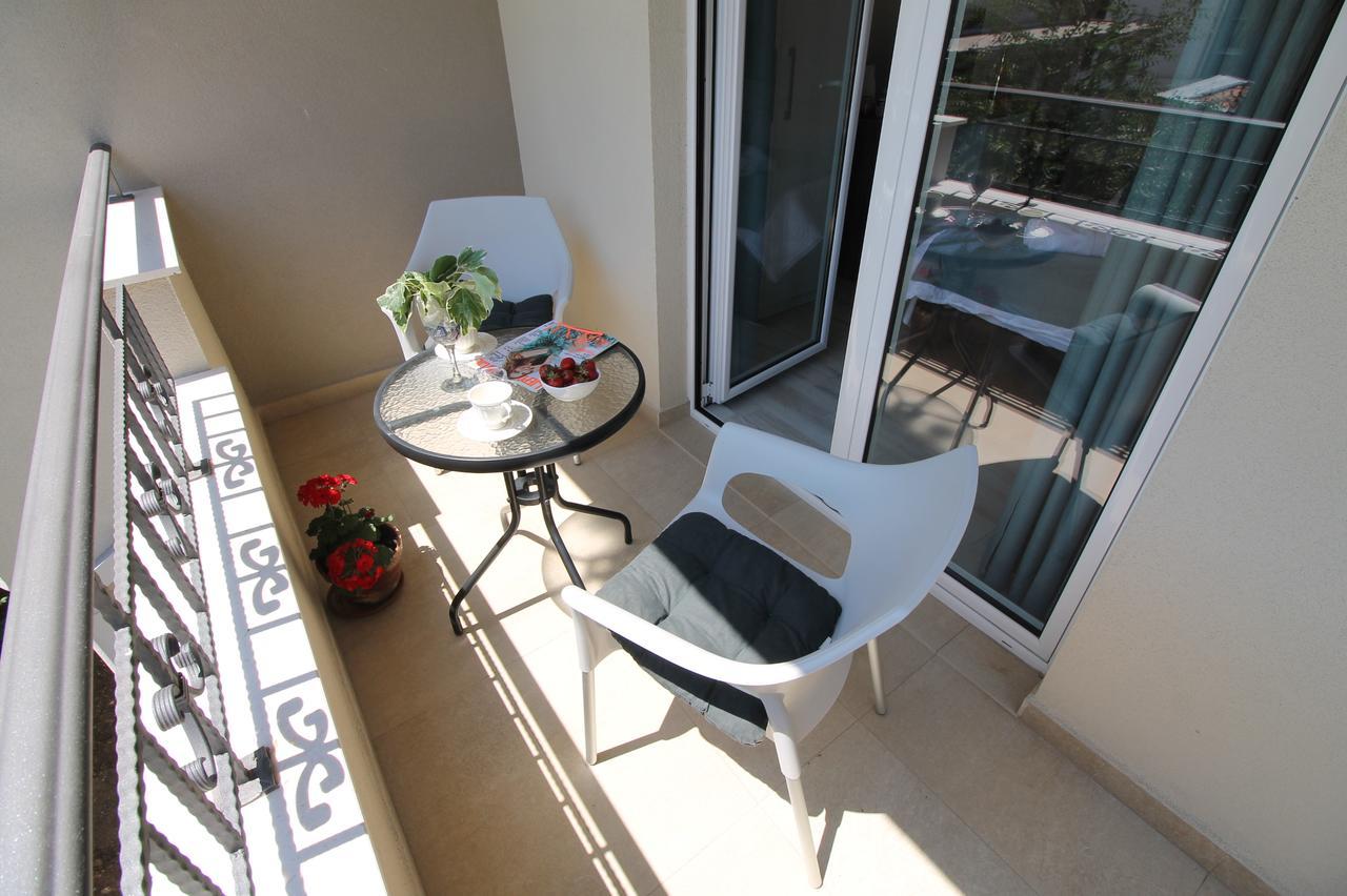 Le Marc Guest House بودفا المظهر الخارجي الصورة