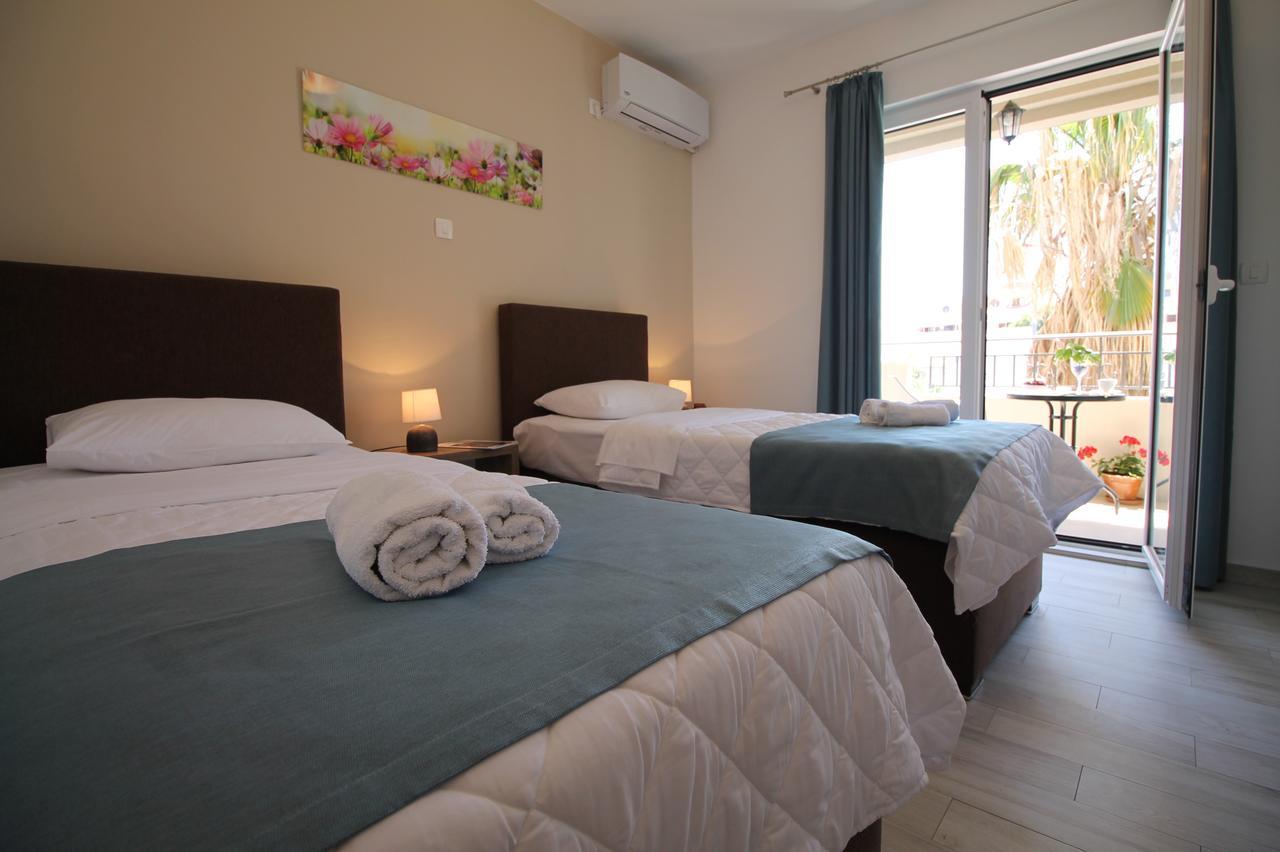 Le Marc Guest House بودفا المظهر الخارجي الصورة