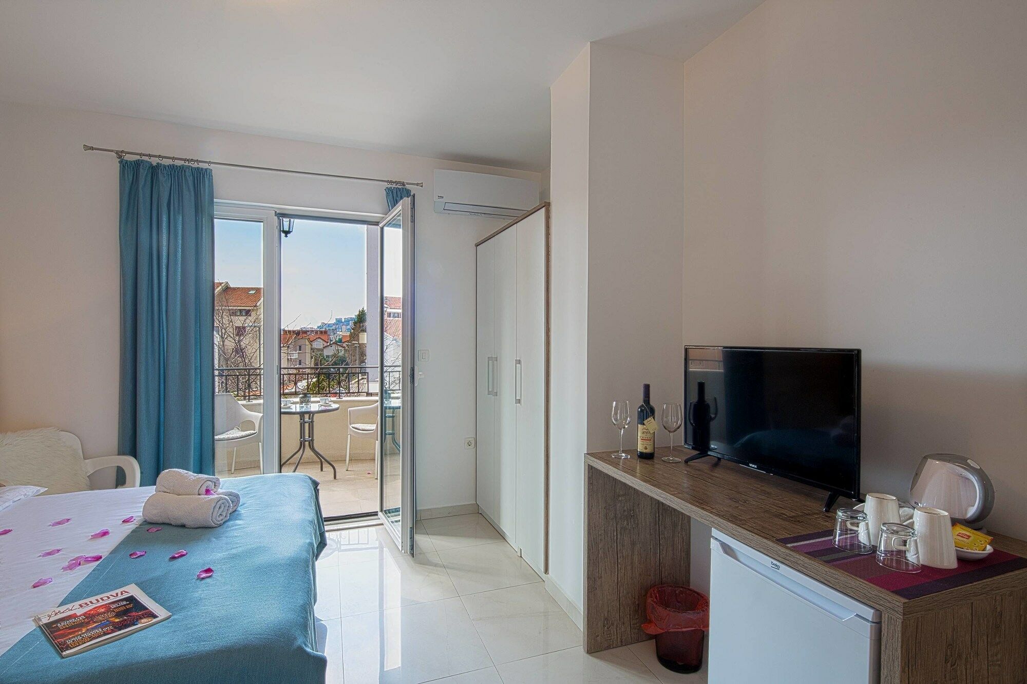 Le Marc Guest House بودفا المظهر الخارجي الصورة